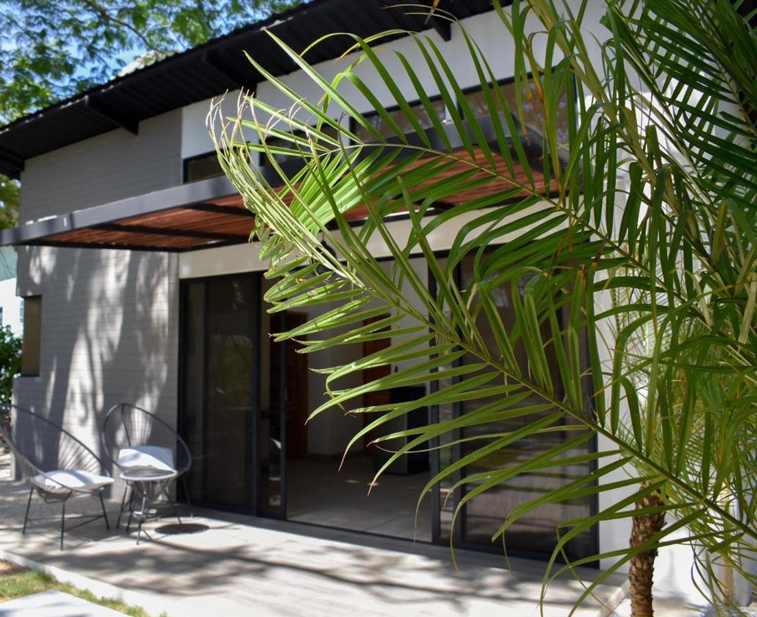 Blue Window Boutique Villas Hotel Playa Junquillal エクステリア 写真